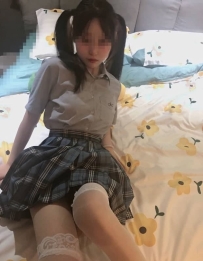 粉乳19歲學生美少女 水汪汪大眼睛 小隻馬 制服的誘惑