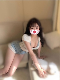 小可 162cm C奶 20歲  自然純真的小妹妹  #很容易掌控  性欲...