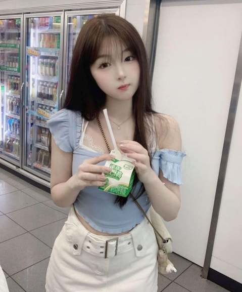 小蠻 (2).png