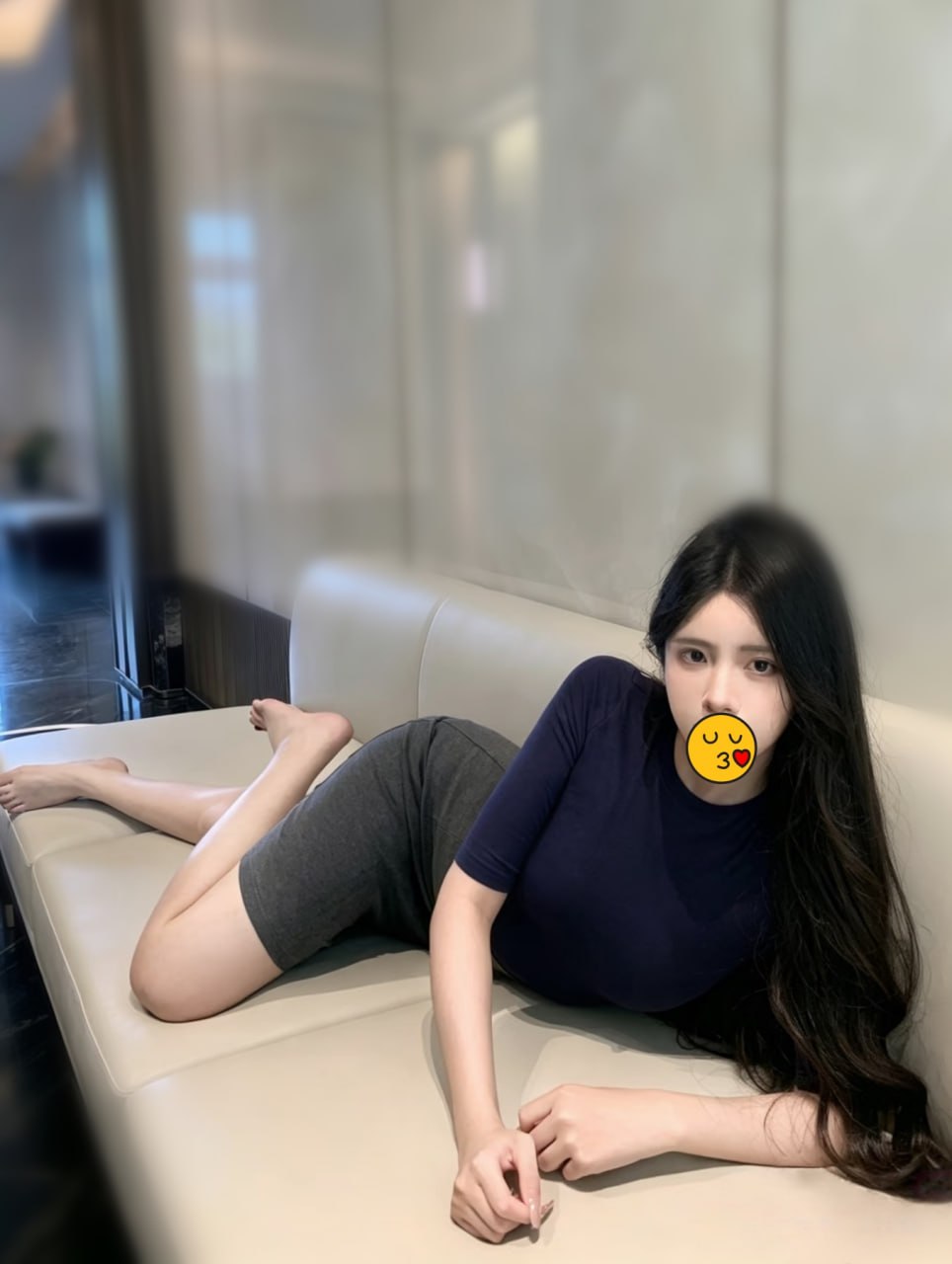 菲娜.jpg