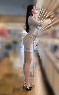 可喇舌 69 無套 清槍 喜歡坐在上面搖 可以想象到大奶的波濤洶湧 胸奴的最愛