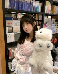 甜美大奶小隻馬 ~ 可愛、年輕、貪玩,房內超反差,北北 160cm-21歲-D奶-47kg