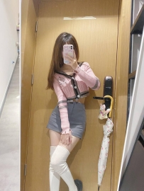 性感中點點可愛 清純中點帶犯罪感   超不一樣的類型 妹妹床上很主動   反差很大喲 值