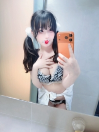 萌系少女外表下潛藏淫蕩小惡魔 上線 口活絕佳的榨精能手