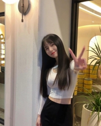 甜美大方 氣質特別溫和  床上卻變得特別大膽 無套舔全程超細膩