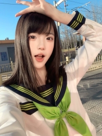 艾莉 160cm.46kg.C奶.22歲 活潑甜美，笑容撩人