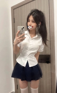 中部學生  元元 157cmB奶18歲  很清爽乾淨的女生