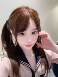 小琴 156cm 44kg B+ 20歲皮膚光滑，而且胸部堅挺妹妹 又很敏感，吹的時候真的快忍不住