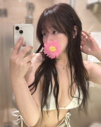 #性感尤物 ~ 曲線完美，皮膚滑嫩，專門滿足你的特殊慾望