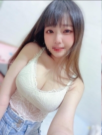 小舌頭很會舔  各種裝扮更是讓你成仙  喜歡講色色的情話