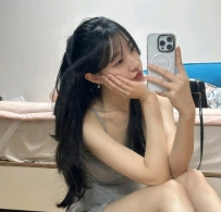 初初 162cmC奶22歲   鄰家小姐姐   清純可愛