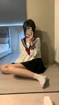 在校學生妹 清純可愛 身材很暴力 今天是第一次下海