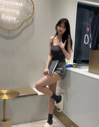 性愛女王下海調教新手 有人報名體驗嗎 火辣艷麗的身材 皮鞭 黑絲 高跟