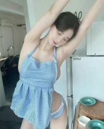 波妞165 E 47kg 22歲 腰部很柔軟 愛愛經驗豐富 花樣又多