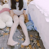 甜美少女！ #甜嫩嘴唇可親可喇，  嬌小身體可任意玩弄，性愛經驗不多！  保證青的啦～
