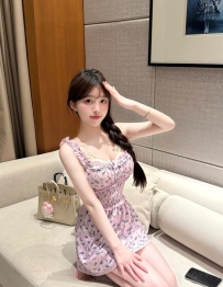 #學生妹推薦 小喬 158cm 45kg D 21歲 #大眼睛 五官精緻 標準身材 纖細腰圍 是個辣眼睛