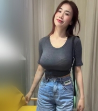 慾女下海 玩的尺度大   小雨 160cm E奶 48kg 33歲