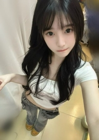 小葵 155cm/C奶/20歲/44kg學生系甜心 臉蛋嫩感十足 清純中帶點壞