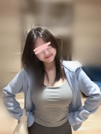 奶大小臉氣質甜  可足 可奶 可各種姿勢～小竹 160 46 E 23歲