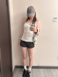 糖糖 155cm 40kg Bcup 19歲 撒嬌天花板 嘴甜會哄人
