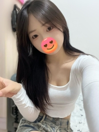 小樂  158.C.48.20歲  清純健談 嬌小可愛 在校學生