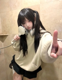 小悠   20歲 / 158cm / 45kg / Bcup鄰家女孩、害羞單純、氣質溫柔