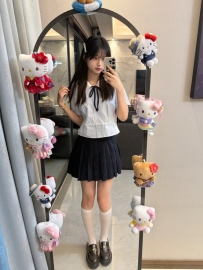 超清純的小蘿莉 一線白虎粉鮑 樂樂 155cm.43kg.C奶.18歲