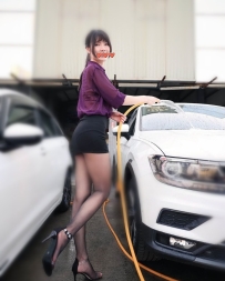 特價5200 熟悉之後又超級溫柔 很會帶動氣氛的女生  耐看型