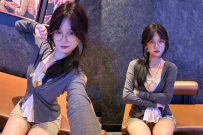 小青 163cm 47kg C 19歲  地區：#高雄  高顏值在讀學生妹 大眼水汪汪的 身材凹凸有致