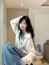 西梅 162.C.45.22歲 外貌優質、肌膚滑嫩、胸形漂亮、還有粉色美鮑!!