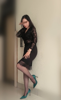 三妮  164公分  53kg  D罩杯 35歲  無套內射 淫蕩敢玩 服務貼心