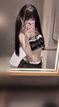 加賴 6900311 可愛反差學妹 安安 153cm-39kg-B奶-19歲