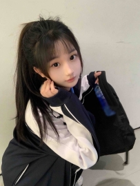 芙蝶 156cm 41kg Bcup 19歲清純可愛 身材完美 纖細小蠻腰