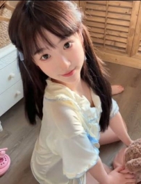 新鮮下海的學生妹   青春活潑 笑容迷人  小小 156.B奶.20.44kg