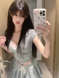 小菱 162cm/46kg/Ccup/21歲 可變裝哦 平時都很聽話 也很幫忙家裡的家務近期急需用錢