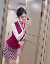 空姐制服下的致命曲線飛行間隙的私密誘惑  蓓蓓 168cm 24歲