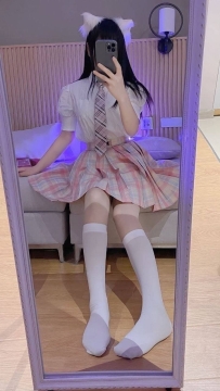 小櫻桃.160cm.20y 外貌超可愛的很有男女fu很主動口技贊