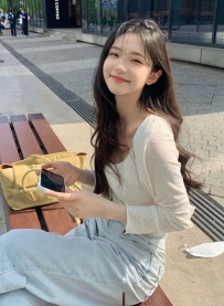 在校大學生 治癒系笑容 皮膚白皙苗苗 160cm 45kg C奶 20歲