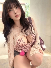 髮廊小妹 沒錢做頭髮  穴穴又緊又會吸 搭配她的口技