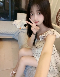 調皮可愛小女生 臉蛋很吸引人  甜美可愛的臉蛋 女友十足誘惑