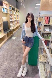 高檔尤物推薦 美乳性感迷人又風騷敢玩配合度高，喜歡玩69，很享受被舔的感覺