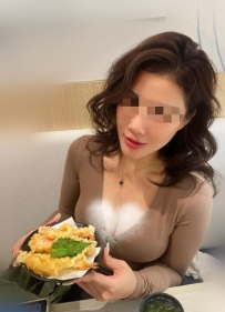 身材火辣平時健身很自律  奶茶 163cm Dcup 48kg 36歲