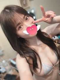 台日混血小可 Fcup 25歲 50kg 164cm服務什麼冰火 喇舌 毒龍 清水溝 舔蛋蛋