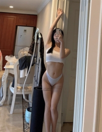 高挑 淫蕩敢玩 配合度高 無套吹 側插 後背式 69 親親