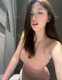 罕見無毛大奶妹，無毛乾淨粉嫩的小穴穴特別的敏感，