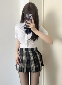 很可愛的一個女孩   喜歡可愛裝  很會撒嬌 聲音好聽 叫床聲很讚