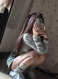 {運動系女孩} 依筠 160 C 48 23歲 高挑結實的身材比例完美肌膚