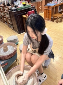 更讓人著迷的是她那強烈的性需求 柔婉對於性愛有著難以滿足的渴望