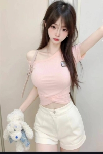 小騷貨學生妹 第一次報班兼職就那麽騷  配合度超高 性慾強 耐幹