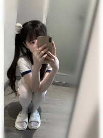 莉詩 155cm.40kg.B奶.20歲  嬌小玲瓏  臉蛋可愛 第一次
